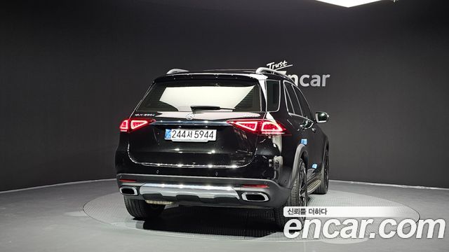 Mercedes-Benz GLE-Class GLE300d 4MATIC