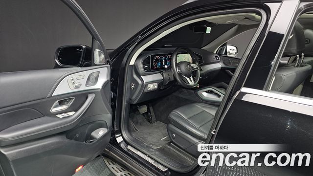 Mercedes-Benz GLE-Class GLE300d 4MATIC