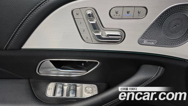 Mercedes-Benz GLE-Class GLE300d 4MATIC