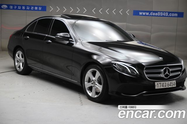 Mercedes-Benz E-Class E200 Avantgarde