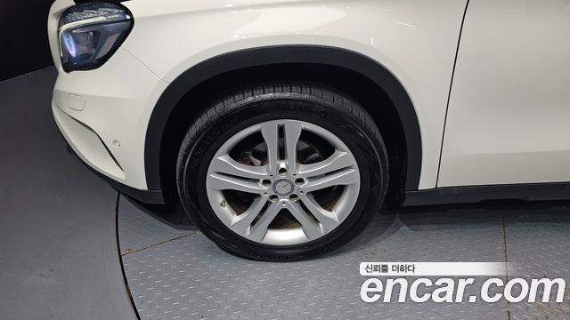Mercedes-Benz GLA-Class GLA200 d
