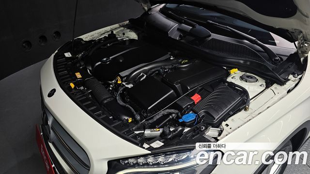 Mercedes-Benz GLA-Class GLA200 d