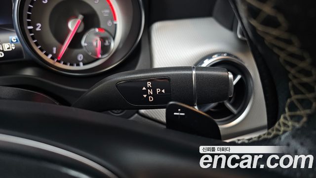 Mercedes-Benz GLA-Class GLA200 d