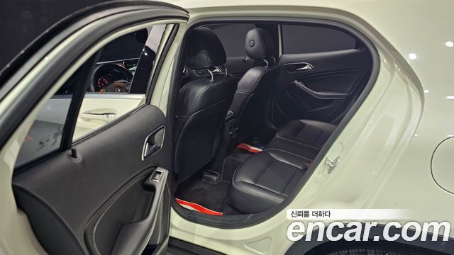 Mercedes-Benz GLA-Class GLA200 d