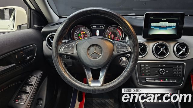 Mercedes-Benz GLA-Class GLA200 d
