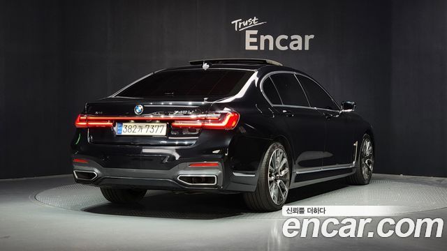 BMW 7-Series 740Li xDrive M Sport Package