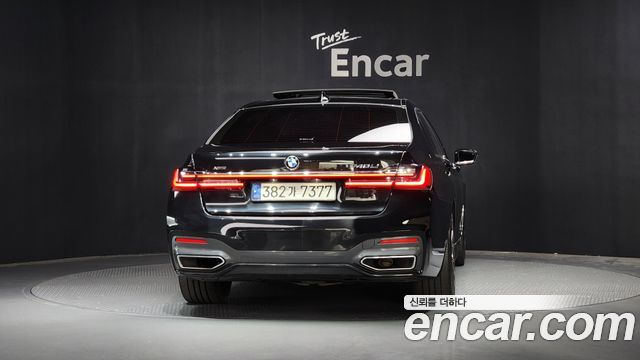 BMW 7-Series 740Li xDrive M Sport Package