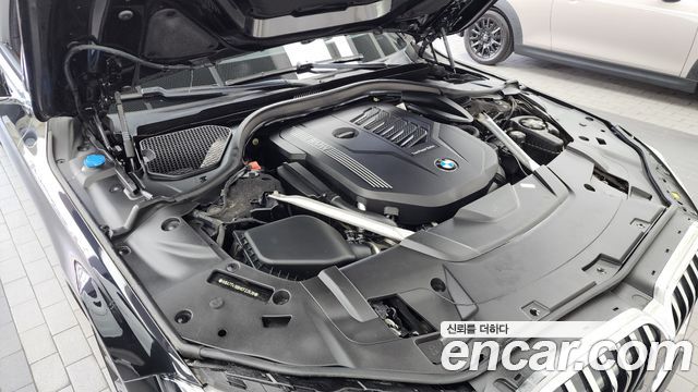 BMW 7-Series 740Li xDrive M Sport Package