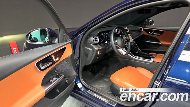 Mercedes-Benz C-Class C200 4MATIC Avantgarde