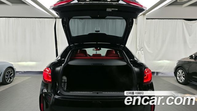 BMW X6M 4.4