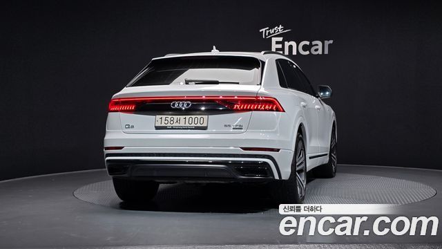 Audi Q8 55 TFSI Quattro Premium
