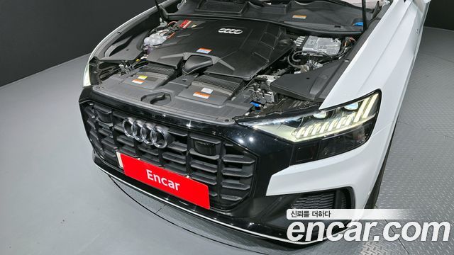 Audi Q8 55 TFSI Quattro Premium