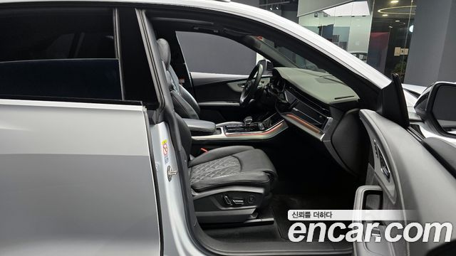 Audi Q8 55 TFSI Quattro Premium