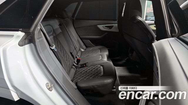 Audi Q8 55 TFSI Quattro Premium