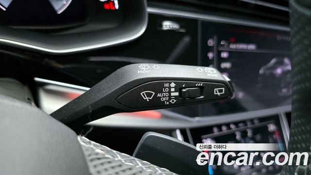 Audi Q8 55 TFSI Quattro Premium