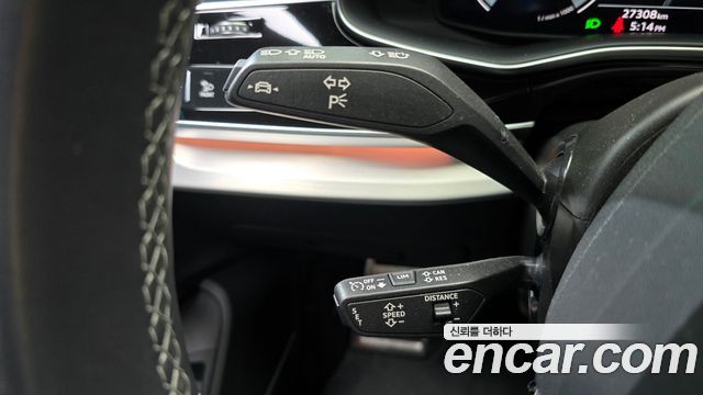 Audi Q8 55 TFSI Quattro Premium