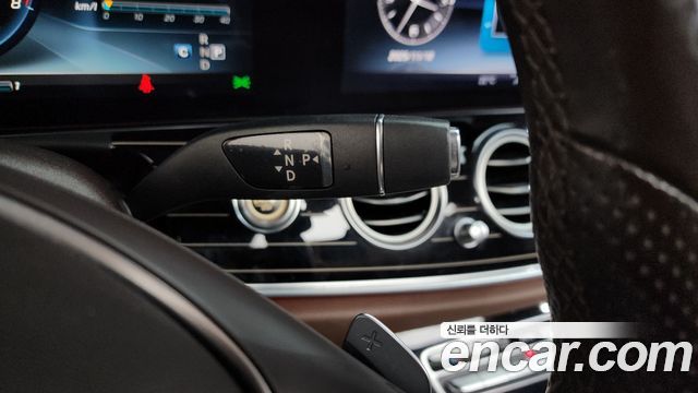 Mercedes-Benz E-Class E400 4MATIC Exclusive