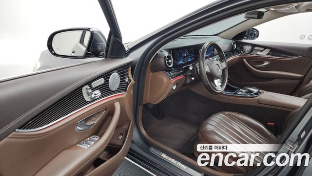 Mercedes-Benz E-Class E400 4MATIC Exclusive
