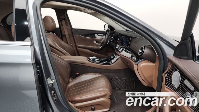 Mercedes-Benz E-Class E400 4MATIC Exclusive