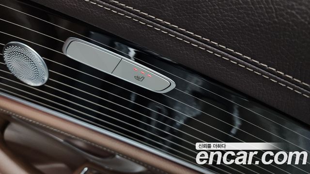 Mercedes-Benz E-Class E400 4MATIC Exclusive