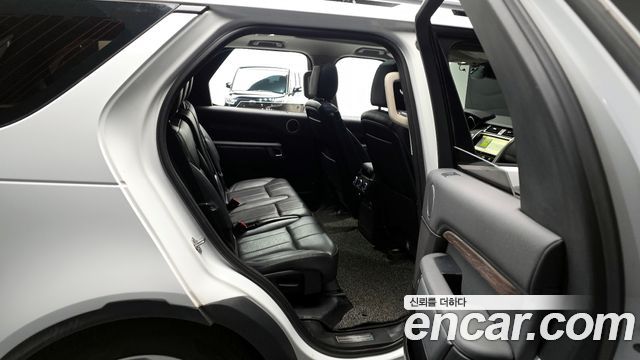 Land Rover Discovery 3.0 TD6 HSE