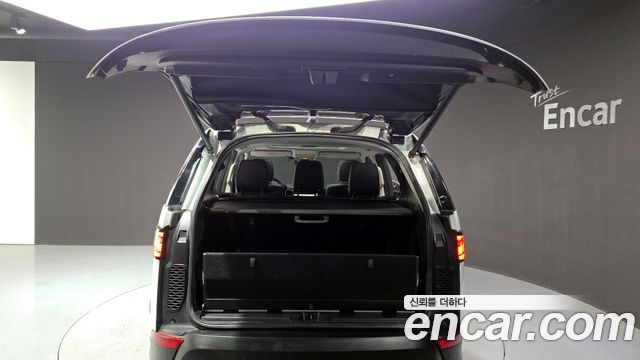 Land Rover Discovery 3.0 TD6 HSE