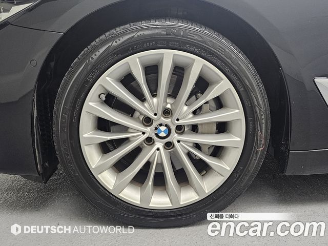 BMW 5-Series 530i Luxury Plus
