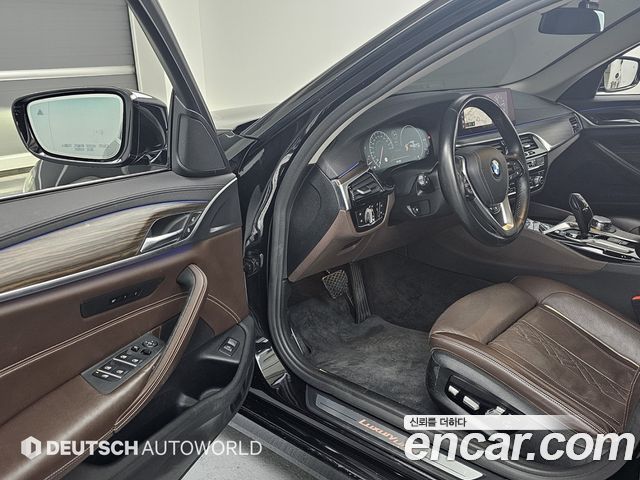 BMW 5-Series 530i Luxury Plus