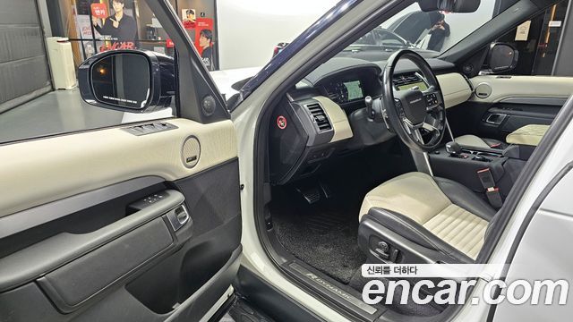 Land Rover Discovery P360 R-Dynamic SE