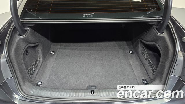 Audi A4 35 TDI Premium