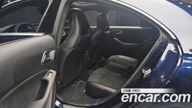 Mercedes-Benz CLA-Class CLA220 AMG Line