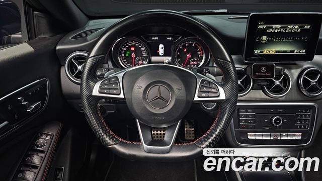 Mercedes-Benz CLA-Class CLA220 AMG Line