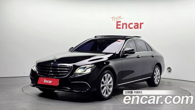 Mercedes-Benz E-Class E300 4MATIC Exclusive