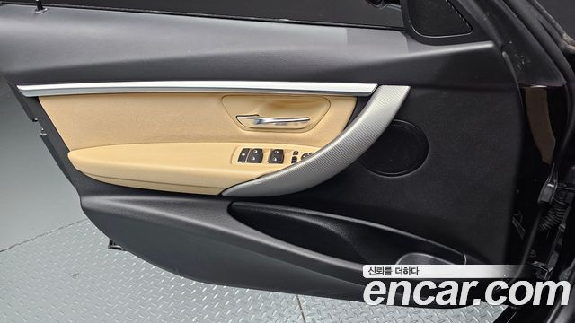 BMW 3Series (F30) 320i M Sport