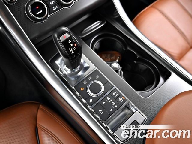 Land Rover Range Rover Sport 3.0 SDV6 HSE Dynamic