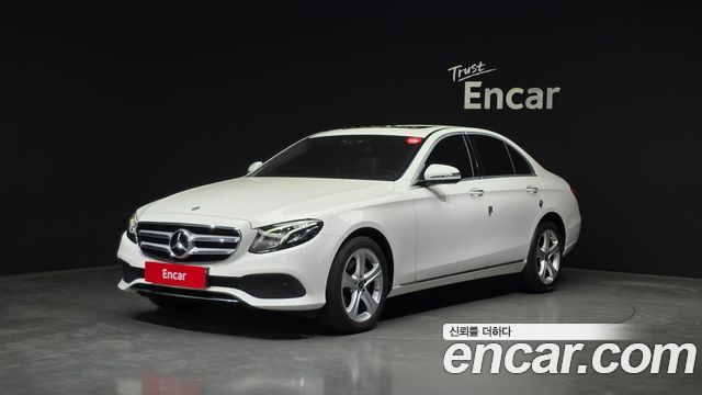 Mercedes-Benz E-Class E220d 4MATIC Avantgarde