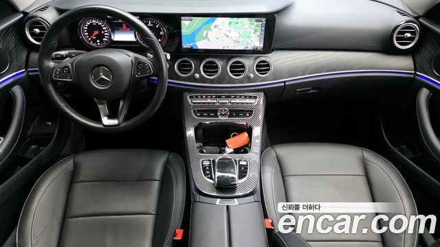 Mercedes-Benz E-Class E220d 4MATIC Avantgarde