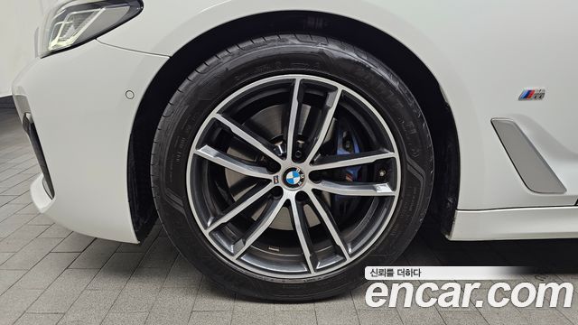 BMW 5-Series 520i M Sport