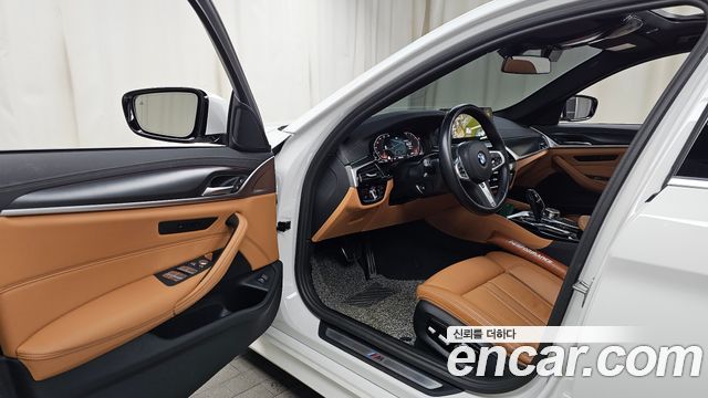BMW 5-Series 520i M Sport