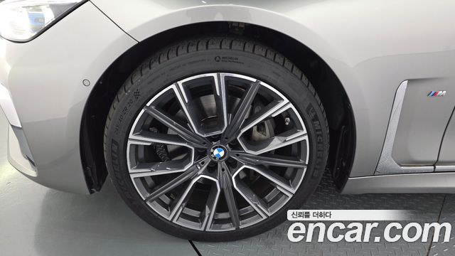 BMW 7-Series 740Li xDrive M Sport Package