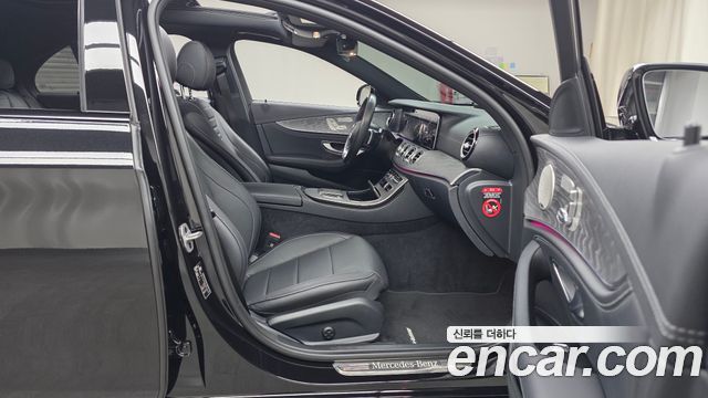 Mercedes-Benz E-Class E350 4MATIC AMG Line