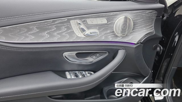Mercedes-Benz E-Class E350 4MATIC AMG Line