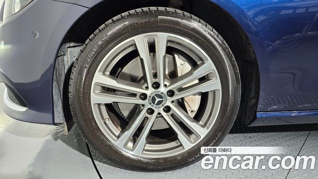 Mercedes-Benz E-Class E350 4MATIC Avantgarde