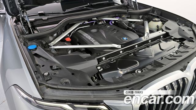 BMW X7 xDrive 40i Design Pure Excellence 6-Seater
