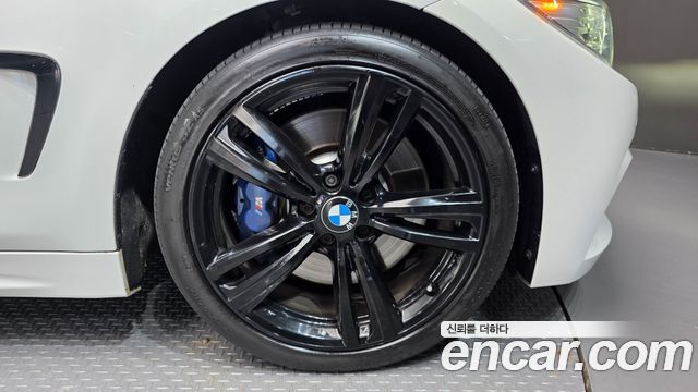 BMW 4-Series 428i M Sport Convertible