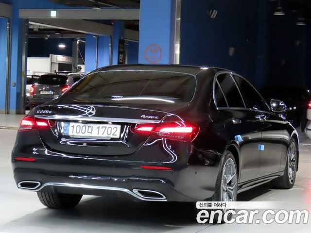 Mercedes-Benz E-Class E220d 4MATIC AMG Line