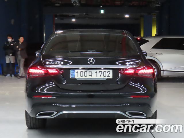 Mercedes-Benz E-Class E220d 4MATIC AMG Line