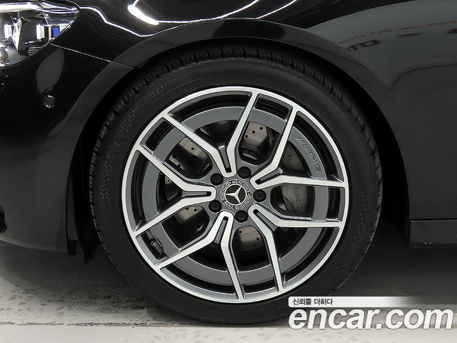 Mercedes-Benz E-Class E220d 4MATIC AMG Line