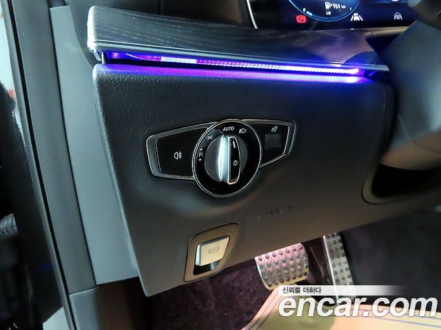 Mercedes-Benz E-Class E220d 4MATIC AMG Line