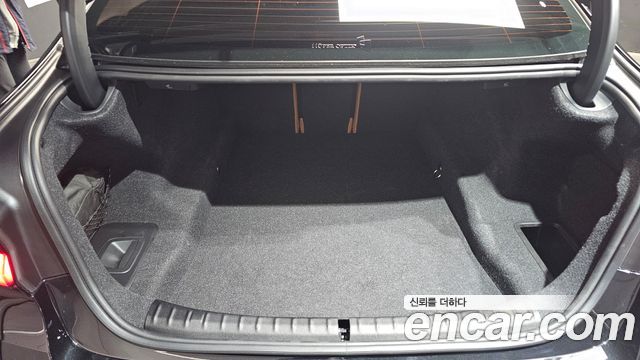 BMW 5-Series 520i Luxury